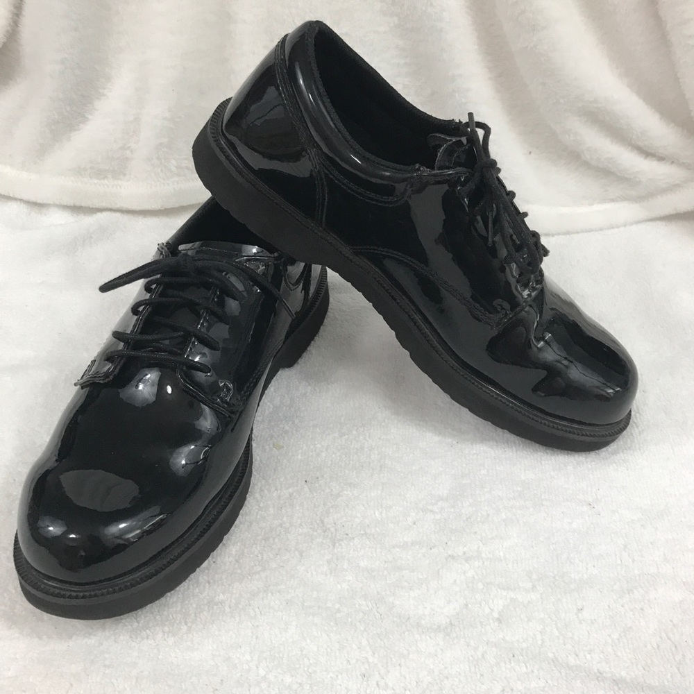 Bates Men’s Black High Gloss Dress Shoe. Size 9.